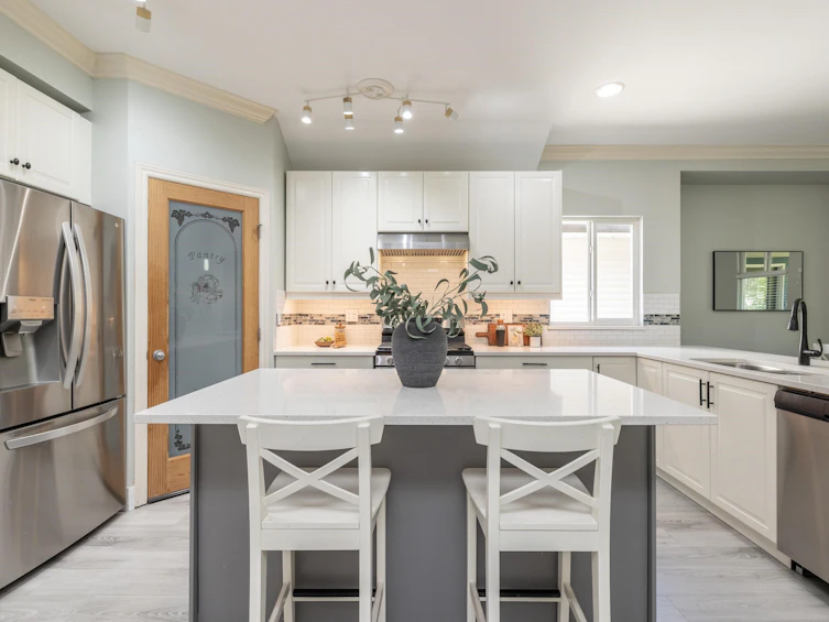 19-18868 69 Avenue, Surrey, BC, V4N 5K7 - 2