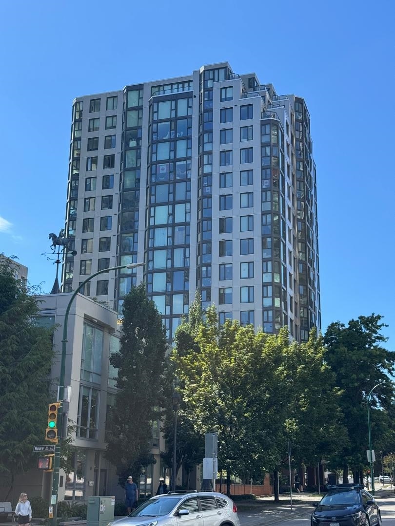 1007-888 Pacific Street, Vancouver, BC, V6Z 2S6 - 2