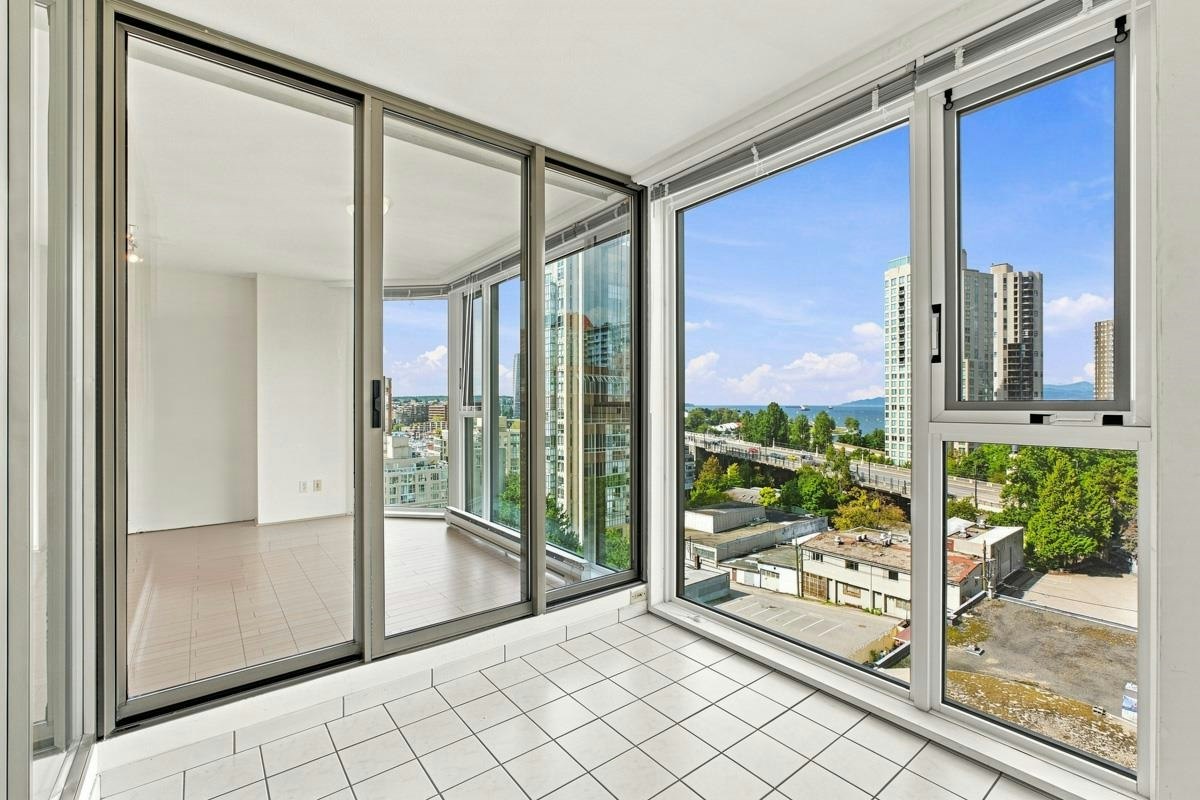 1007-888 Pacific Street, Vancouver, BC, V6Z 2S6 - 8