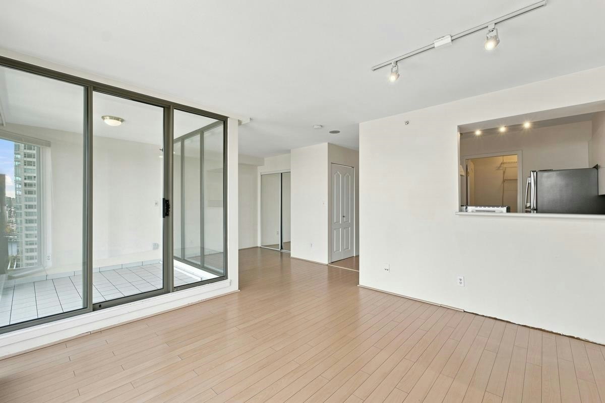 1007-888 Pacific Street, Vancouver, BC, V6Z 2S6 - 9