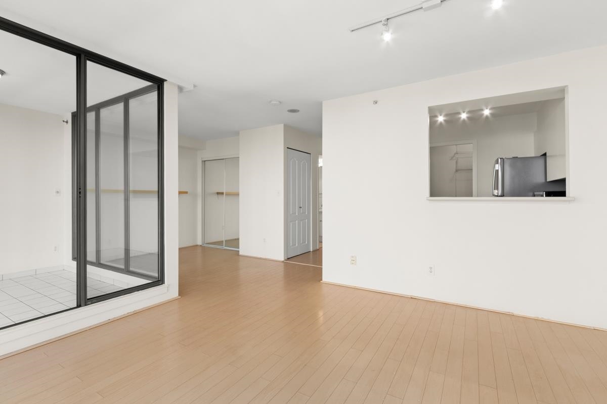 1007-888 Pacific Street, Vancouver, BC, V6Z 2S6 - 10