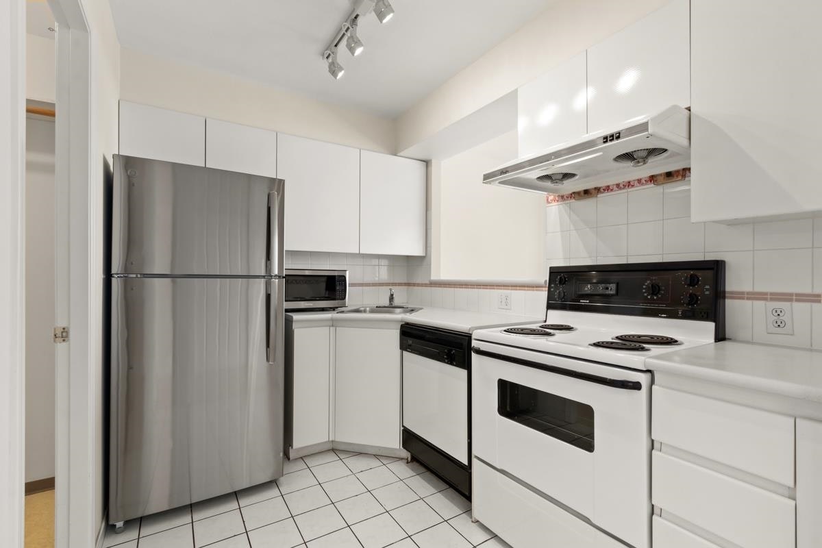 1007-888 Pacific Street, Vancouver, BC, V6Z 2S6 - 17