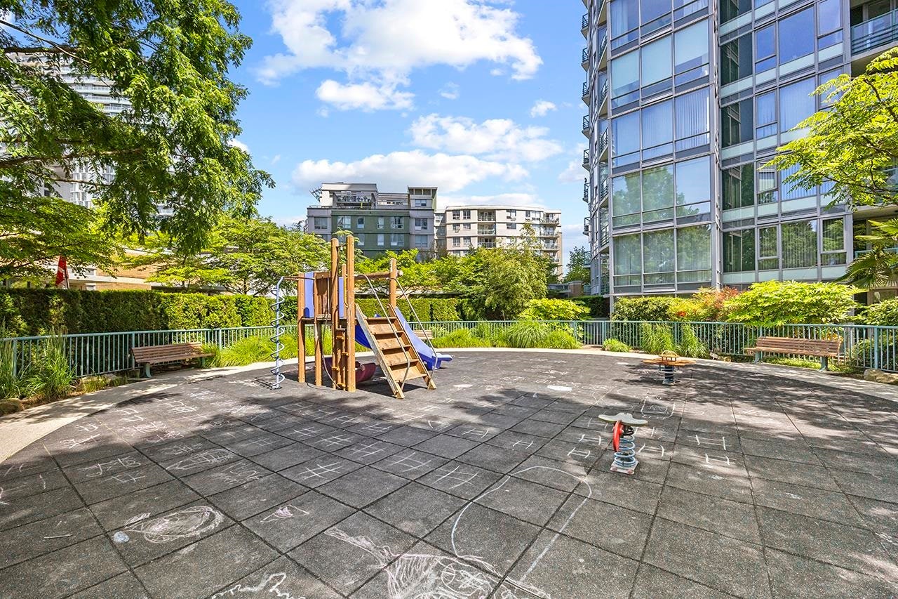 1067 Marinaside Crescent, Vancouver, BC, V6Z 3A4 - 12