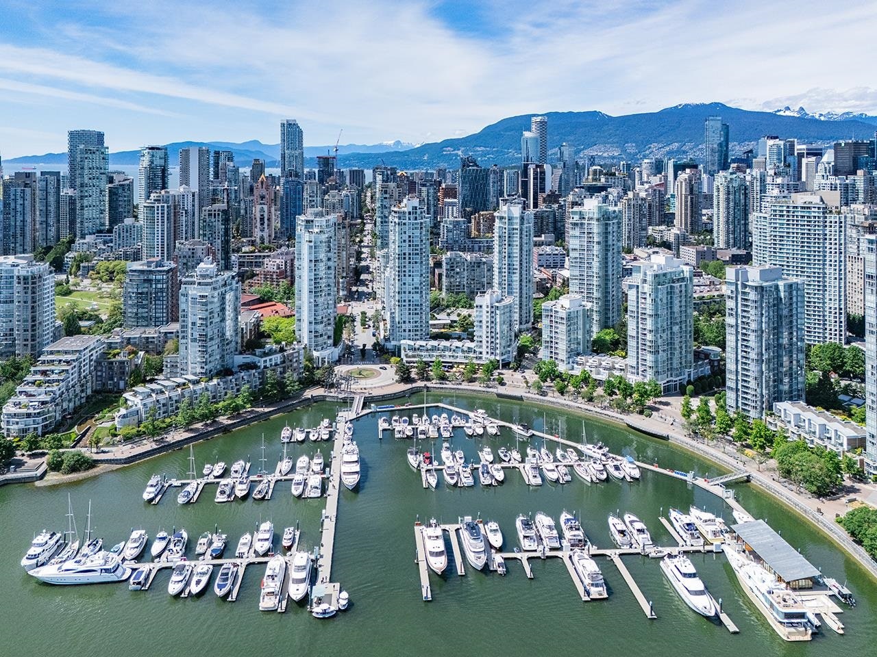 1067 Marinaside Crescent, Vancouver, BC, V6Z 3A4 - 2