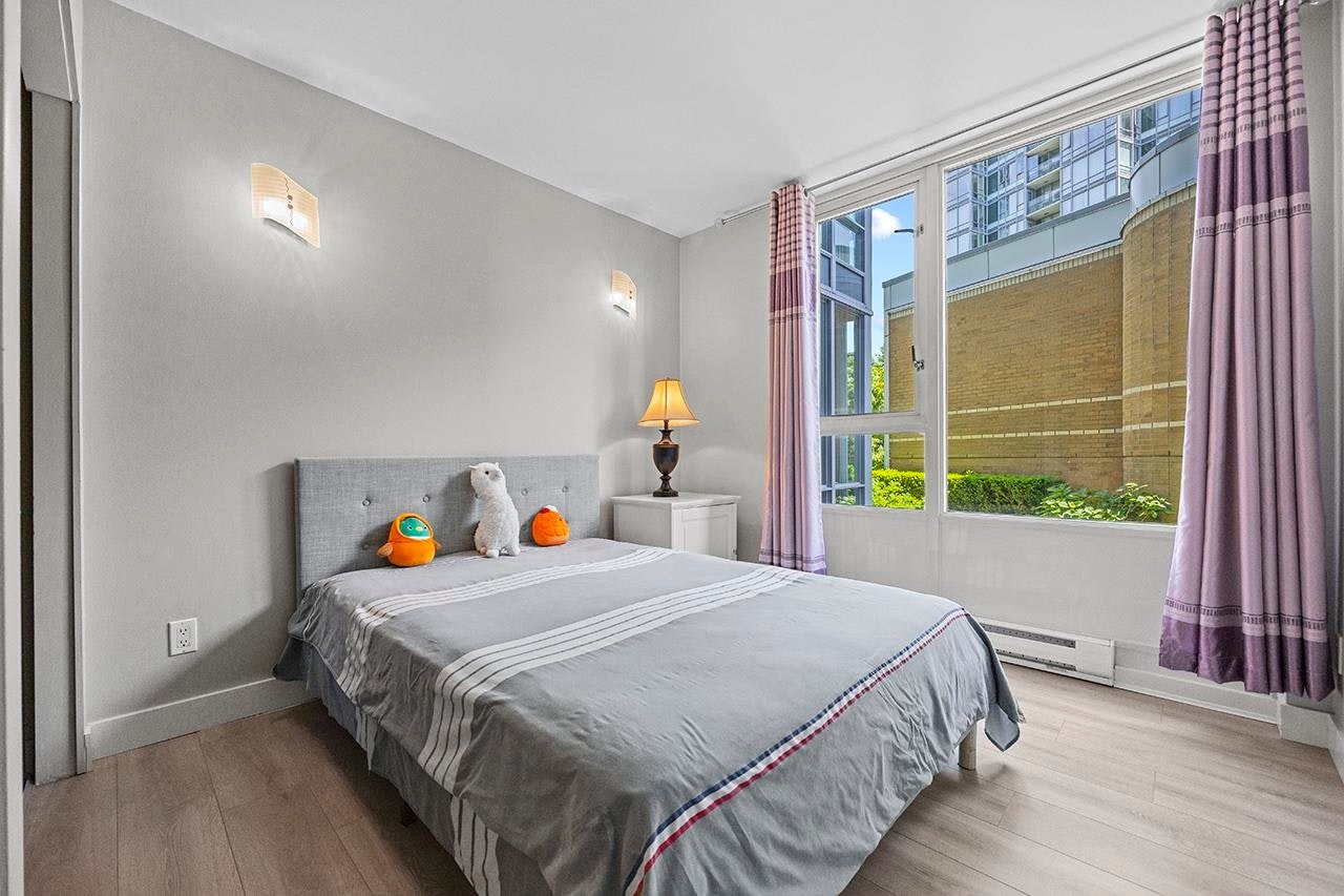1067 Marinaside Crescent, Vancouver, BC, V6Z 3A4 - 27
