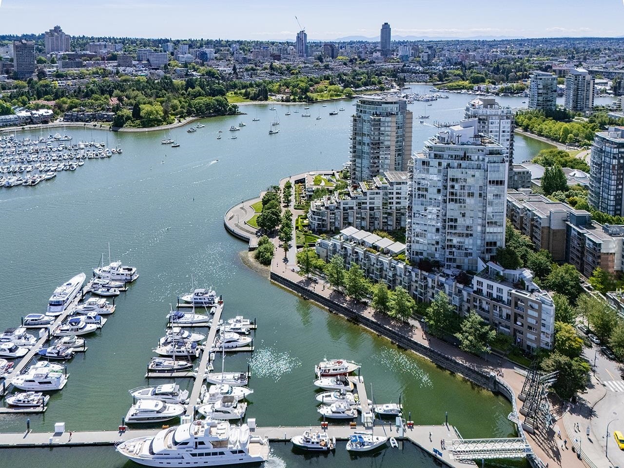 1067 Marinaside Crescent, Vancouver, BC, V6Z 3A4