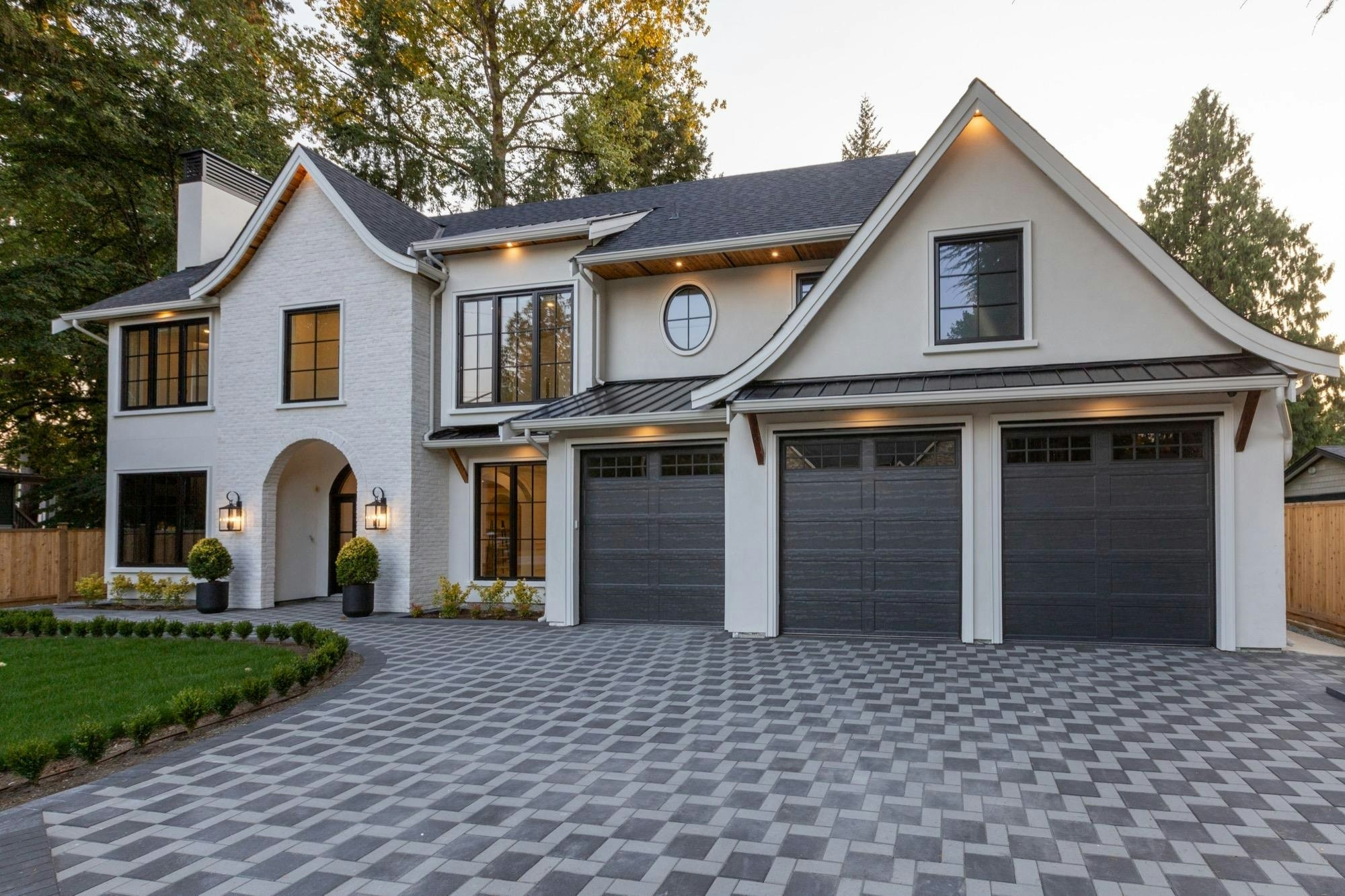 3627 204a Street, Langley, BC, V3A 4S5