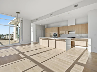 PH 504-1295 Conifer Street - 5