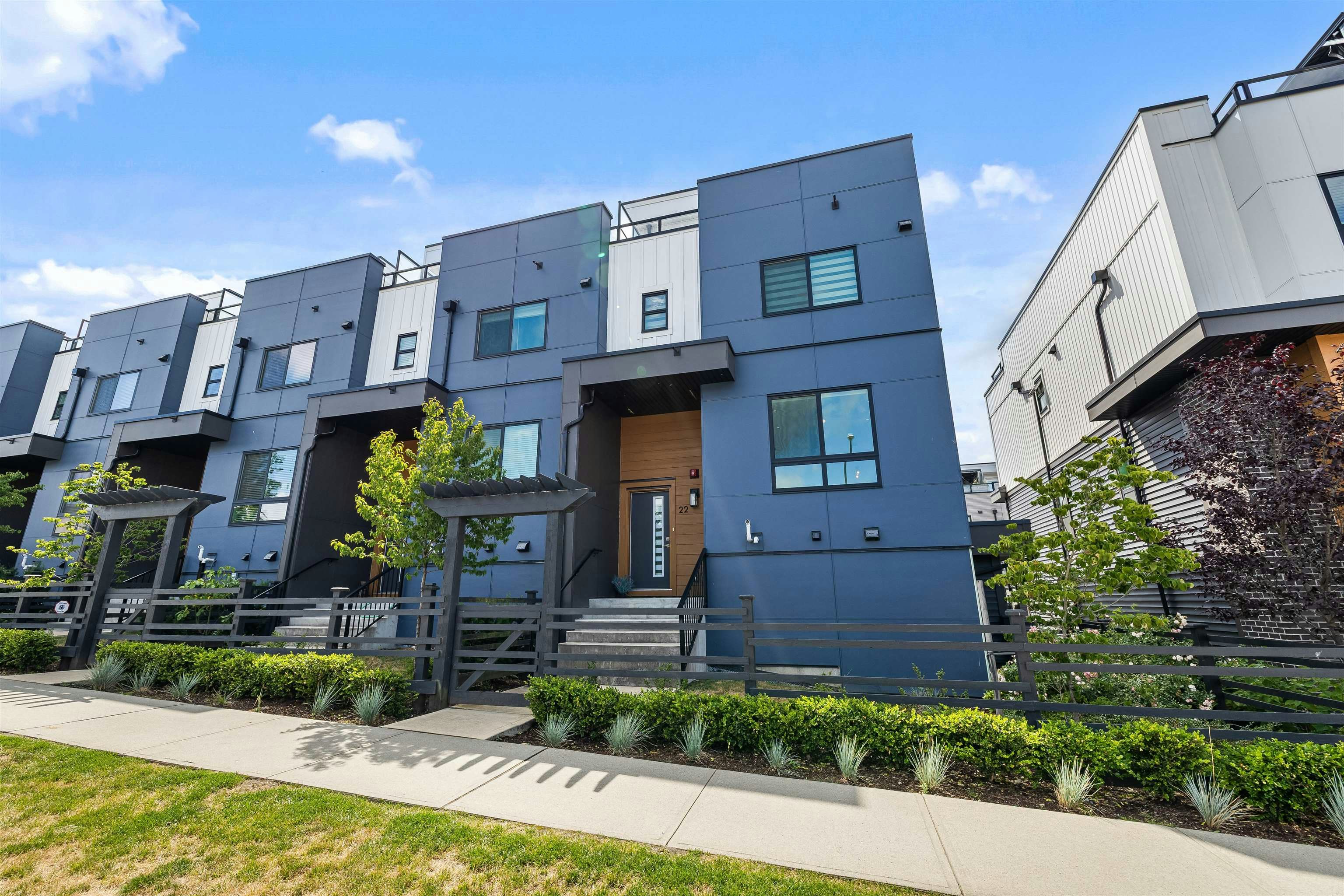 22-20057 82 Avenue, Langley, BC, V2Y 3S4