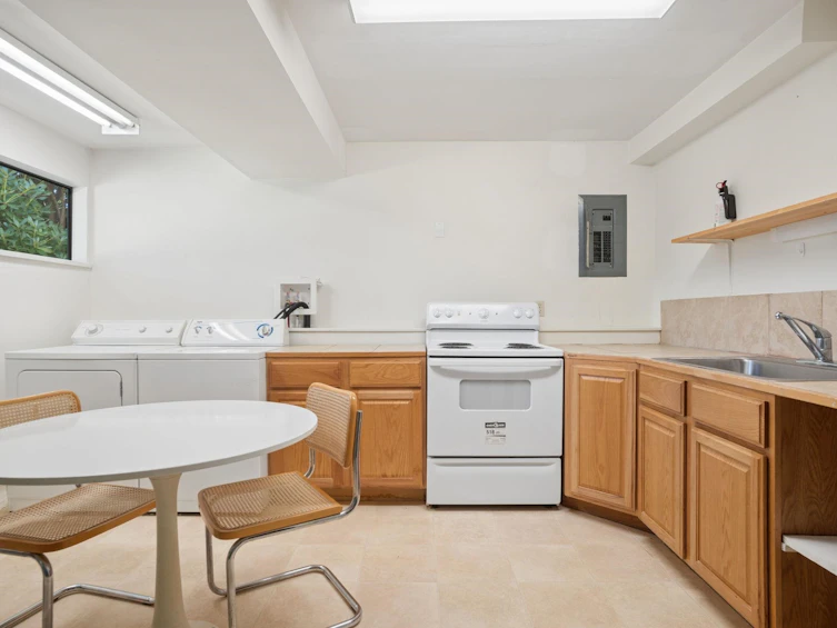 4271 Staulo Crescent, Vancouver, BC, V6N 3S1 - 27