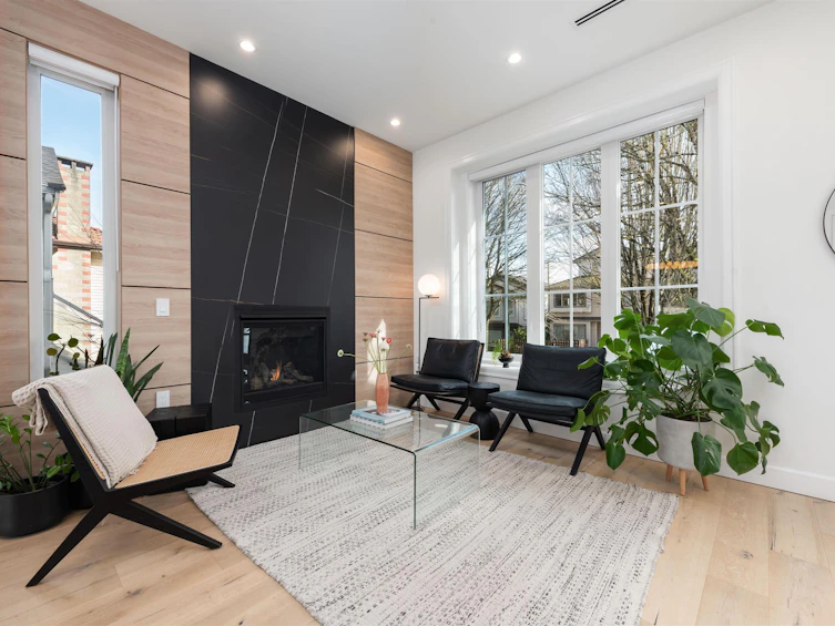 5059 Sherbrooke Street, Vancouver, BC, V5W 3M1 - 2