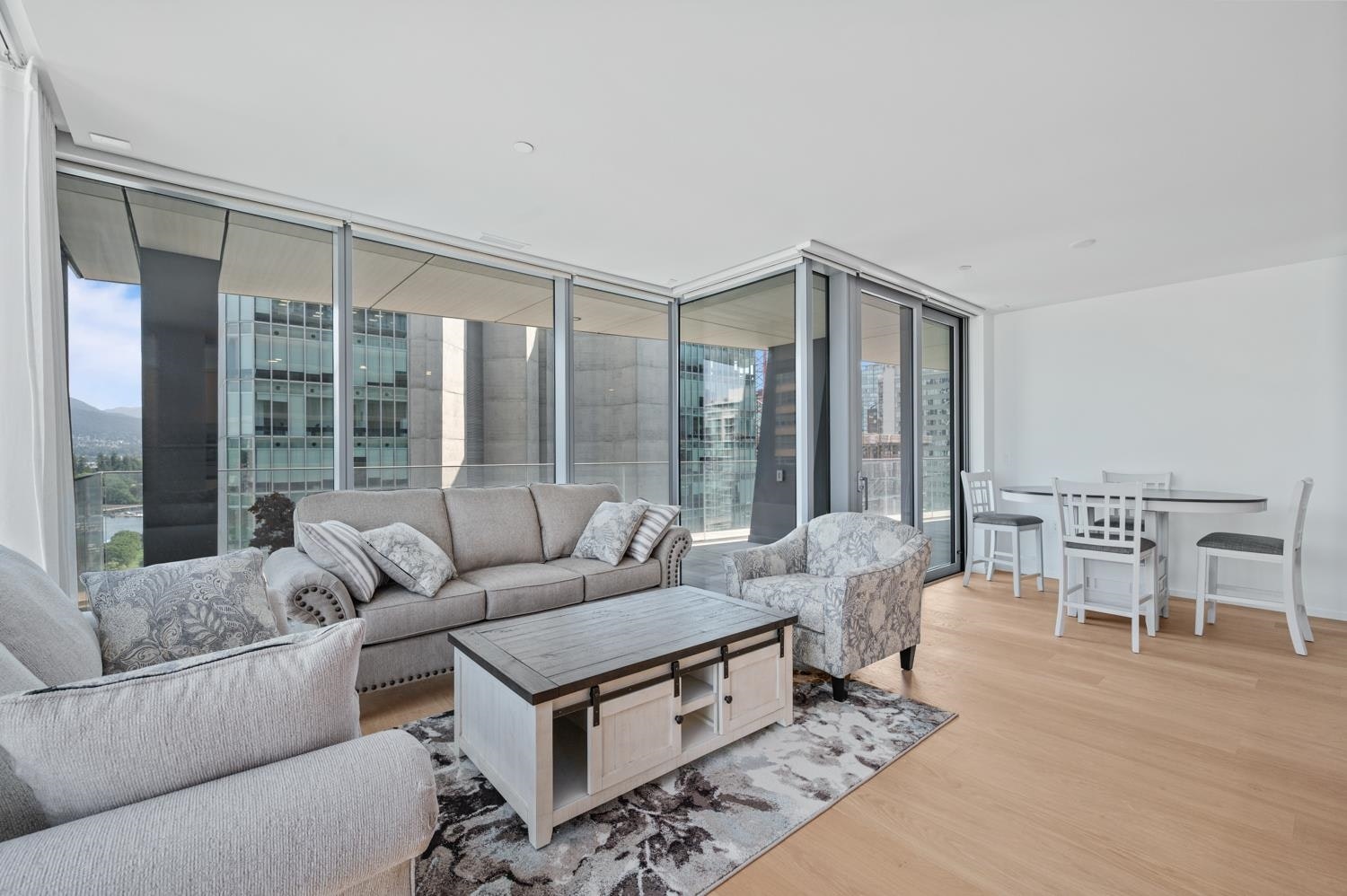 140X-1568 Alberni Street, Vancouver, BC, V6G 0E3 - 5