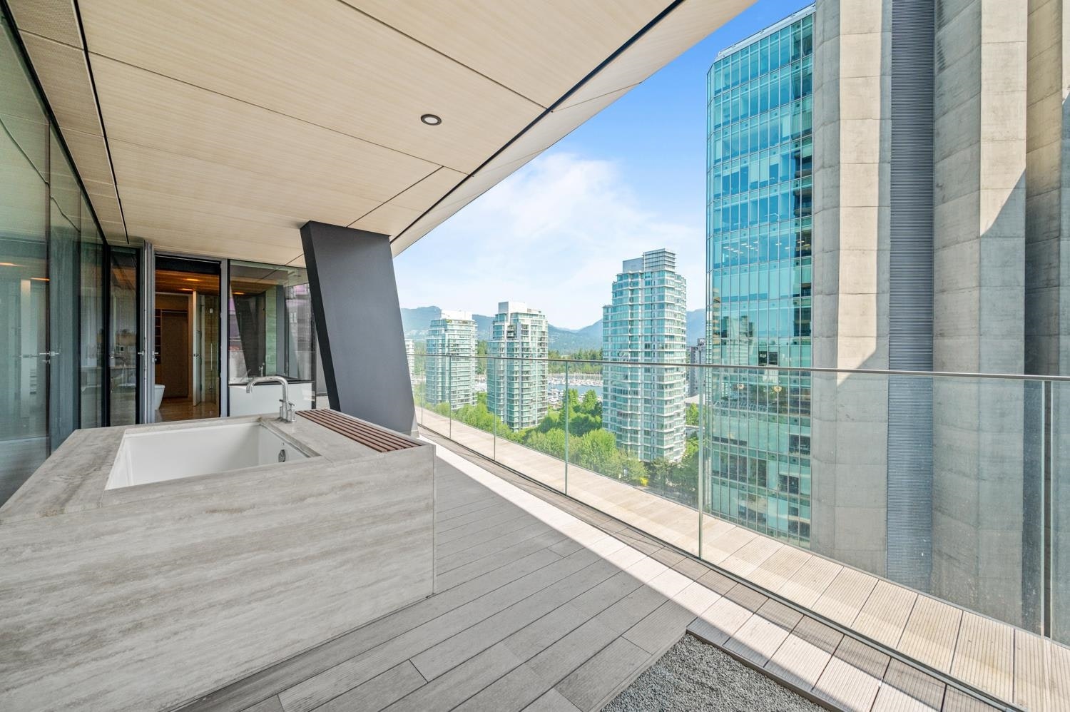 140X-1568 Alberni Street, Vancouver, BC, V6G 0E3 - 2