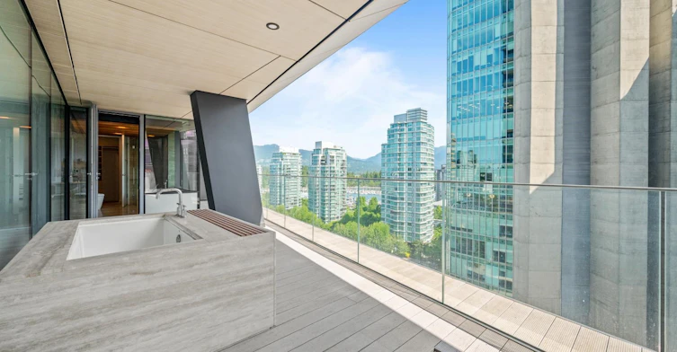 140X-1568 Alberni Street, Vancouver, BC, V6G 0E3 - 2