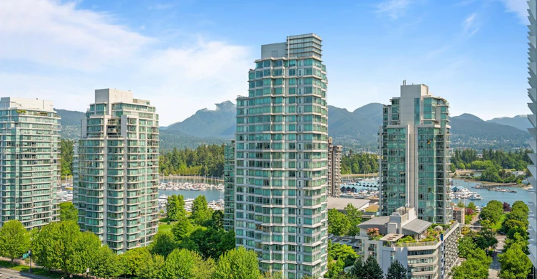 140X-1568 Alberni Street, Vancouver, BC, V6G 0E3