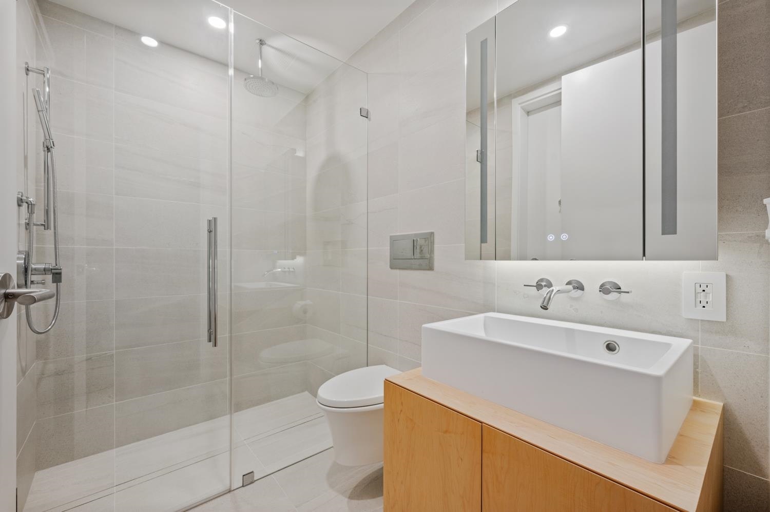 140X-1568 Alberni Street, Vancouver, BC, V6G 0E3 - 17
