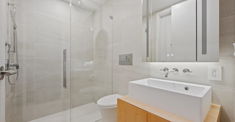 140X-1568 Alberni Street, Vancouver, BC, V6G 0E3 - 17