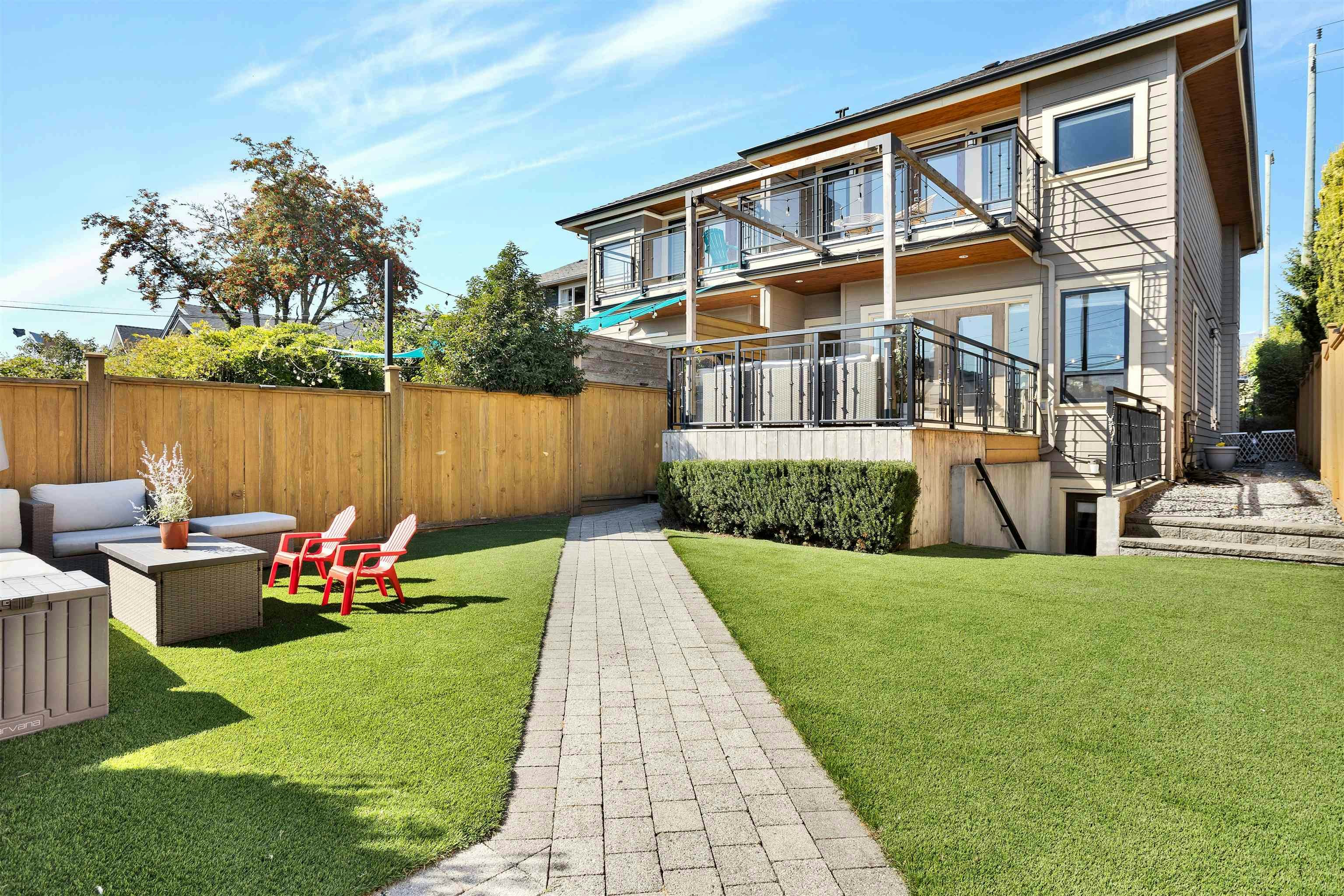 545 E 4th Street, North Vancouver, BC, V7L 1J7
