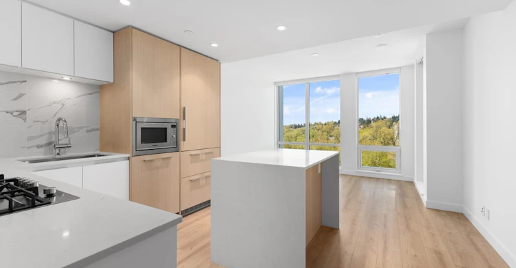 1208-1500 Fern Street, North Vancouver, BC, V7J 1H6
