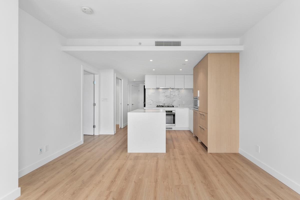 1208-1500 Fern Street, North Vancouver, BC, V7J 1H6 - 9