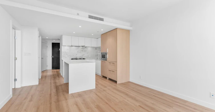 1208-1500 Fern Street, North Vancouver, BC, V7J 1H6 - 10
