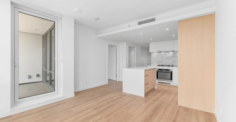 1208-1500 Fern Street, North Vancouver, BC, V7J 1H6 - 8