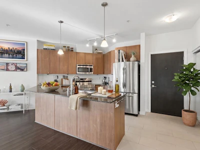 307-245 Ross Drive - 3