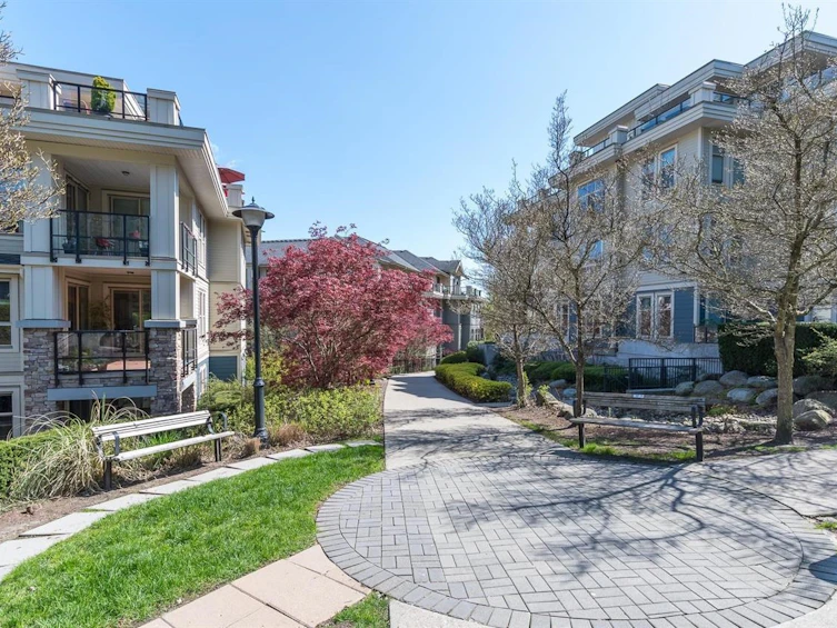 307-245 Ross Drive, New Westminster, BC, V3L 0C6 - 30