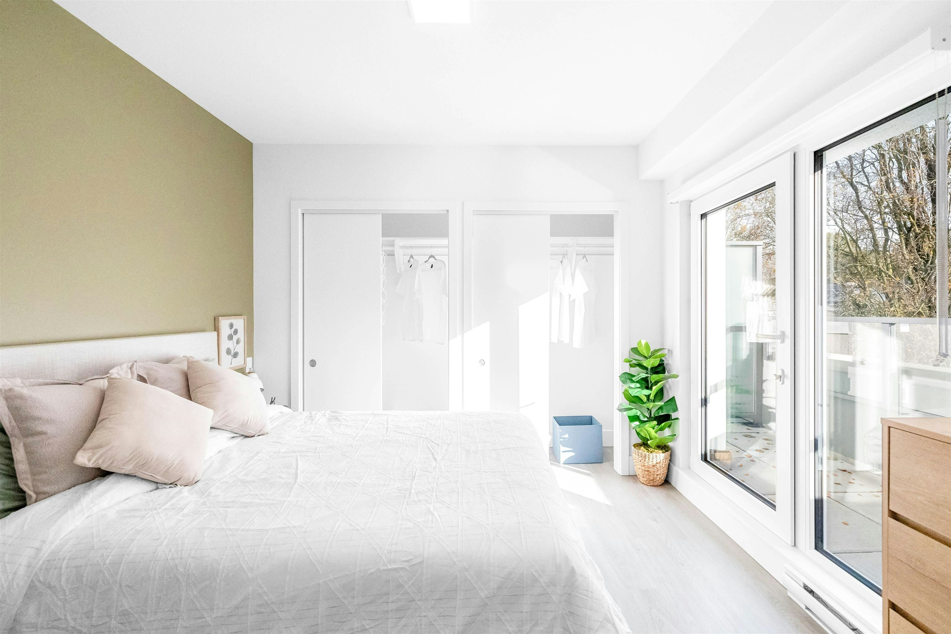 2069 E 1st Avenue, Vancouver, BC, V5N 1B6 - 11