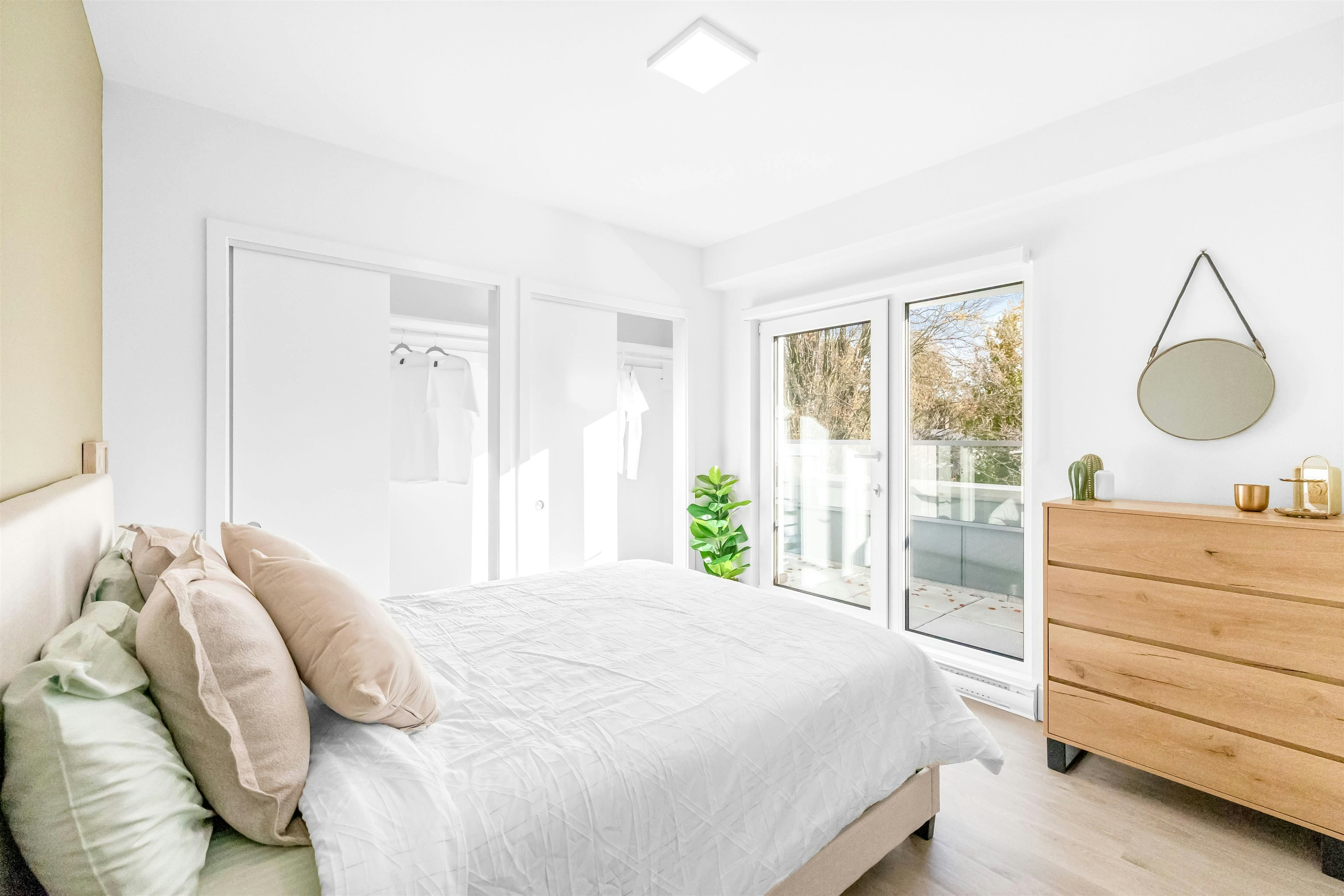 2069 E 1st Avenue, Vancouver, BC, V5N 1B6 - 10