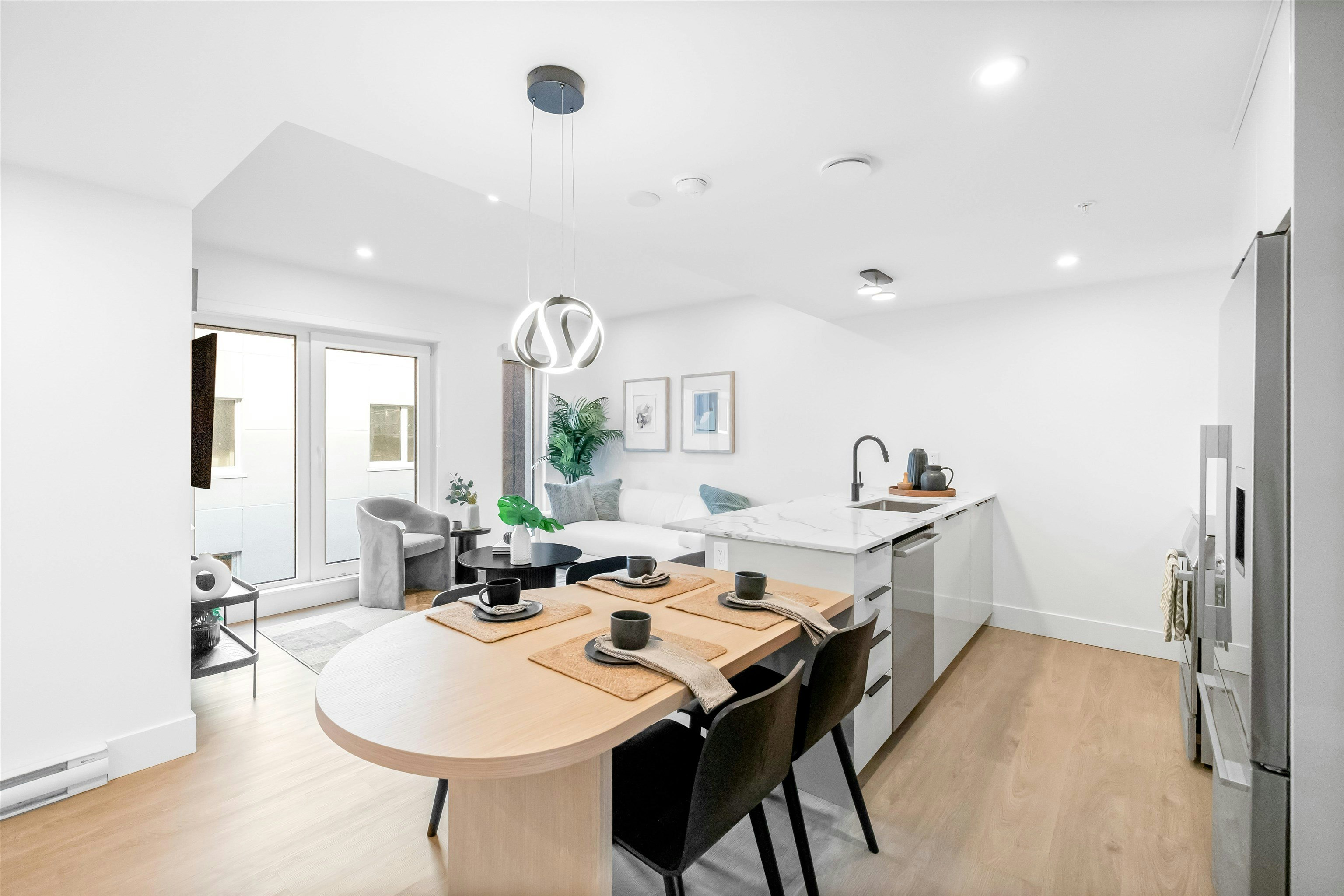 2069 E 1st Avenue, Vancouver, BC, V5N 1B6 - 6