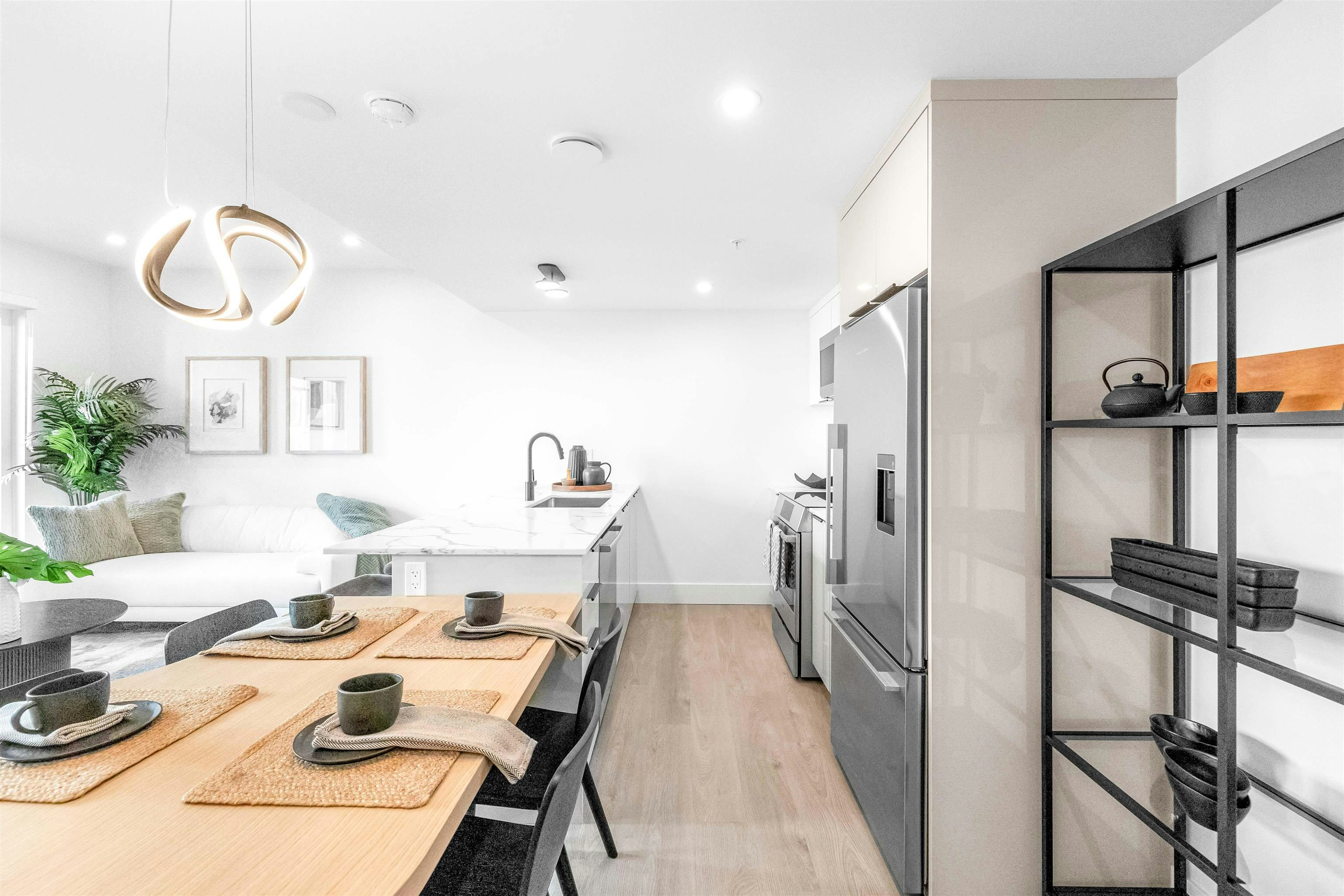 2069 E 1st Avenue, Vancouver, BC, V5N 1B6 - 8