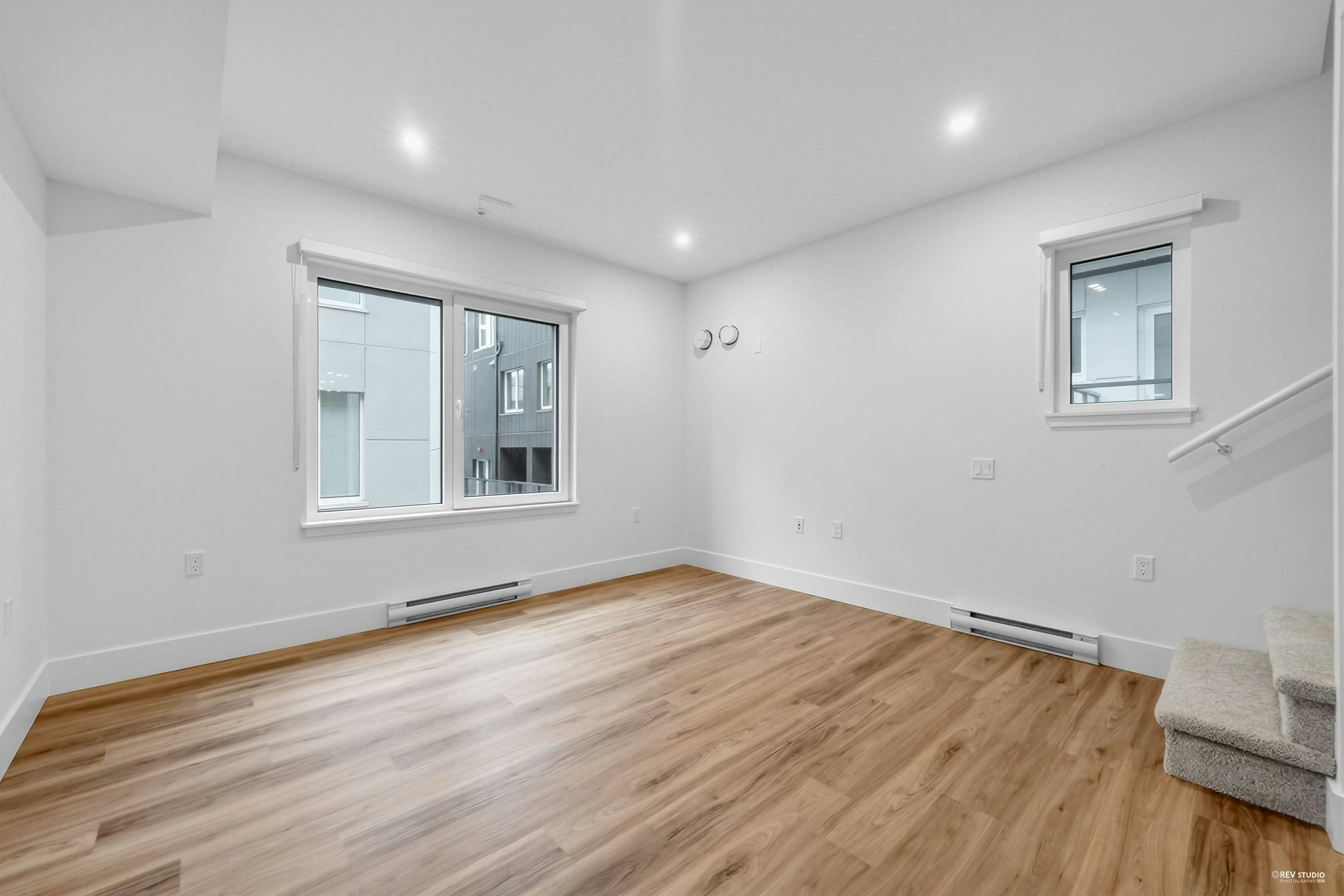 2071 E 1st Avenue, Vancouver, BC, V5N 1B6 - 18