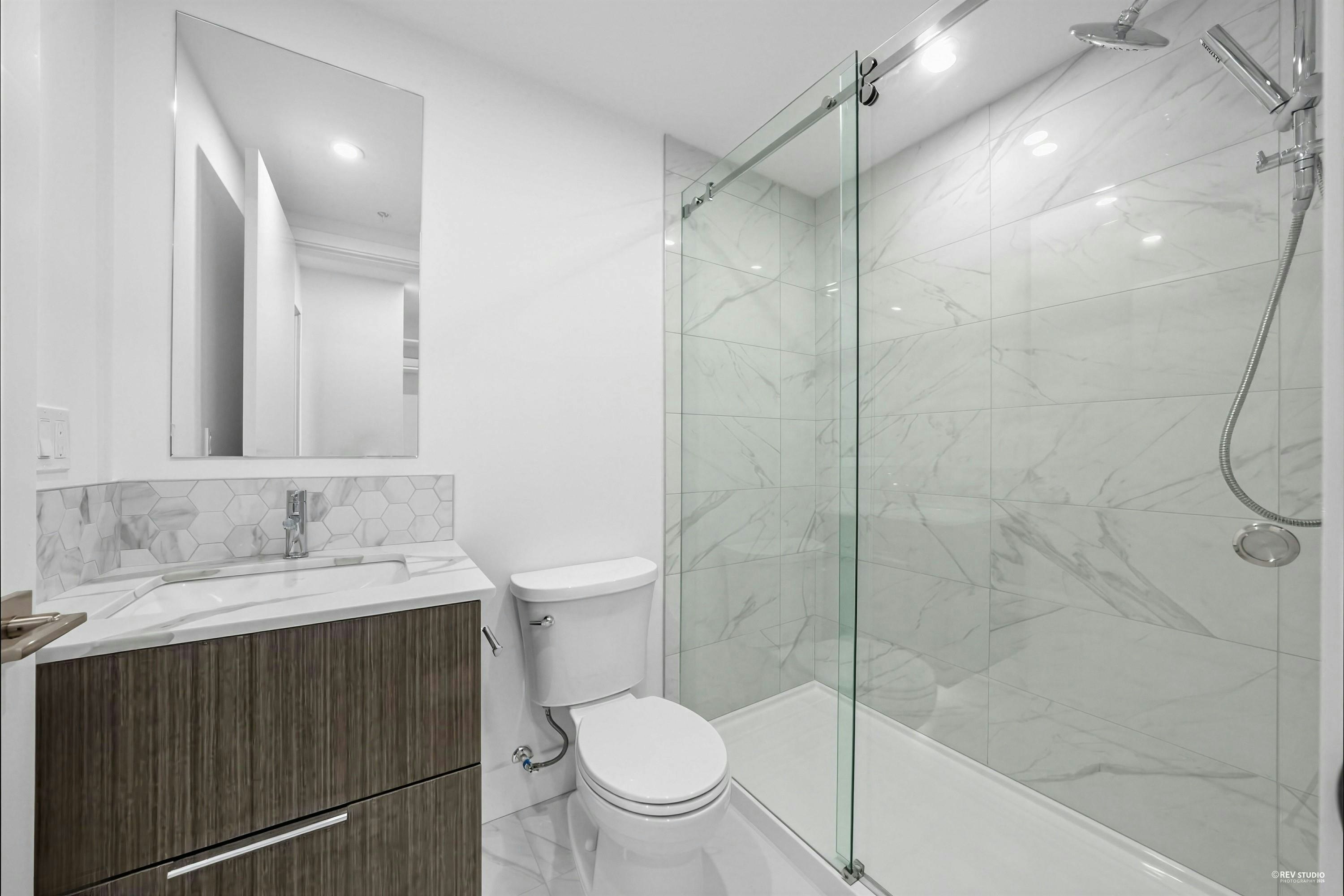 2071 E 1st Avenue, Vancouver, BC, V5N 1B6 - 28