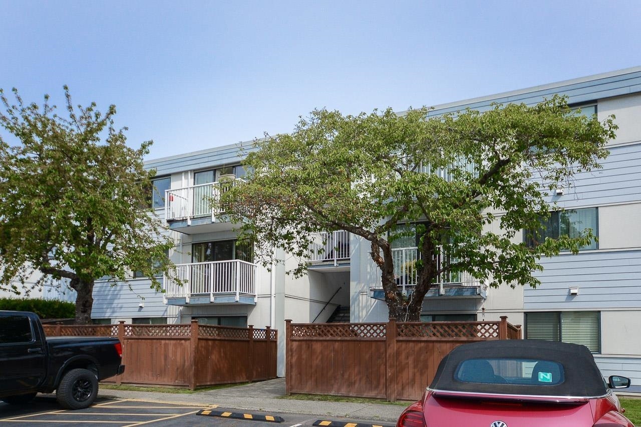 201-7200 Lindsay Road, Richmond, BC, V7C 3M6