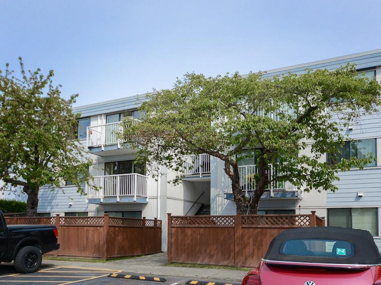 201-7200 Lindsay Road, Richmond, BC, V7C 3M6