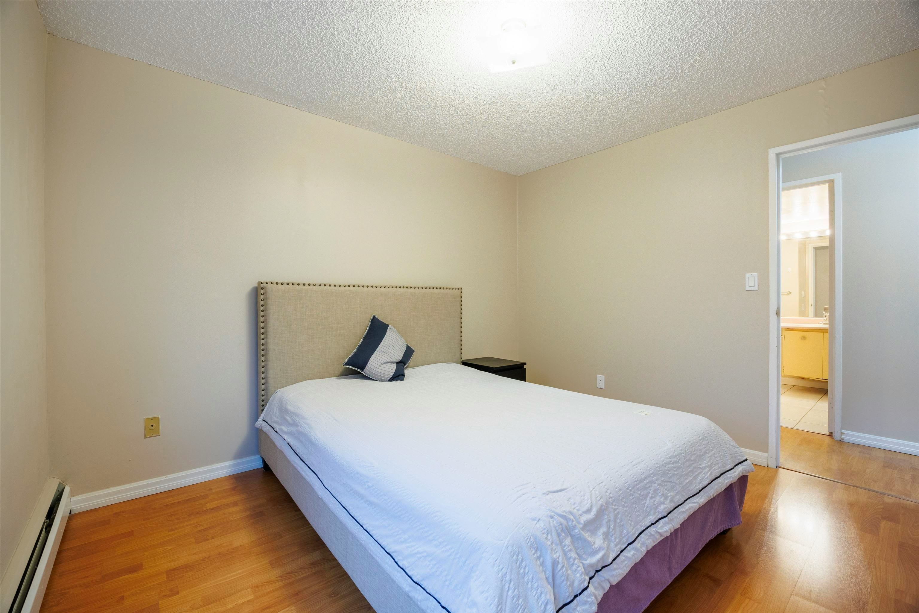 201-7200 Lindsay Road, Richmond, BC, V7C 3M6 - 11