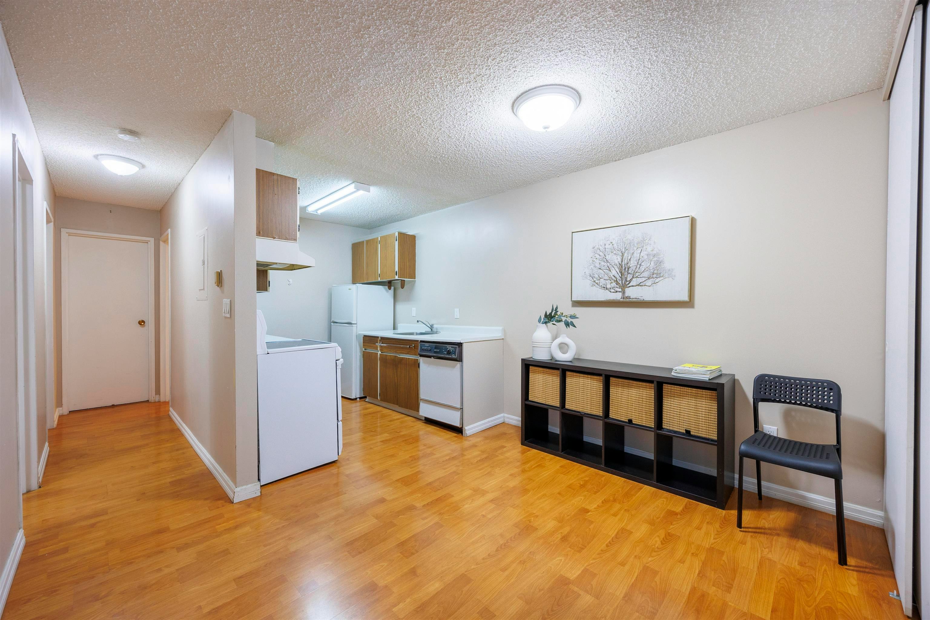 201-7200 Lindsay Road, Richmond, BC, V7C 3M6 - 7