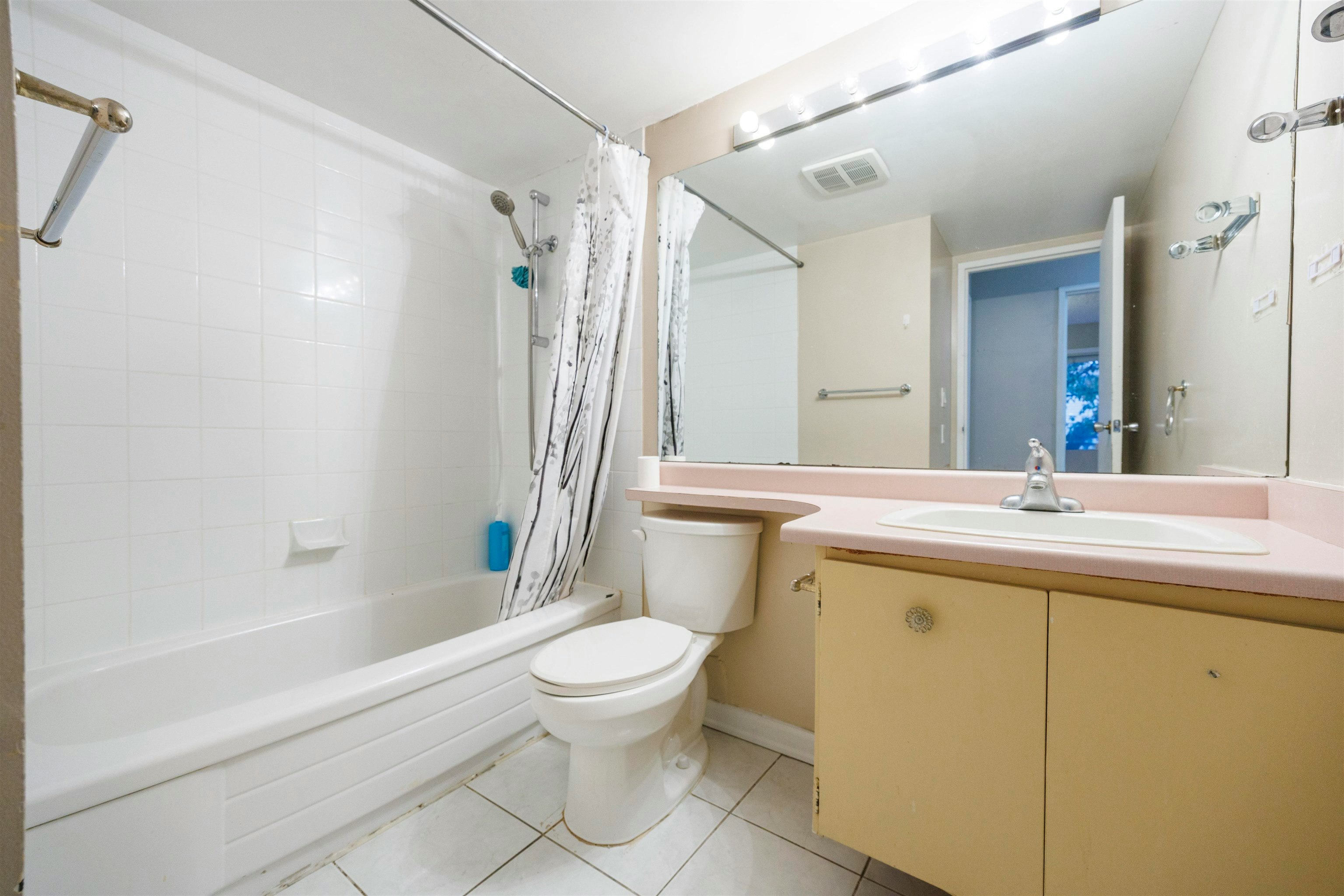 201-7200 Lindsay Road, Richmond, BC, V7C 3M6 - 10