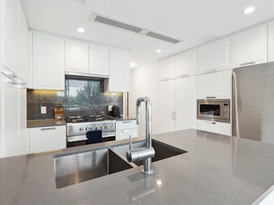 403-1471 Hunter Street - 4