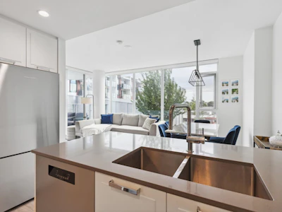 403-1471 Hunter Street - 5