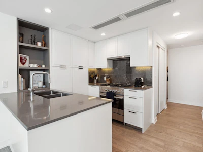 403-1471 Hunter Street - 2