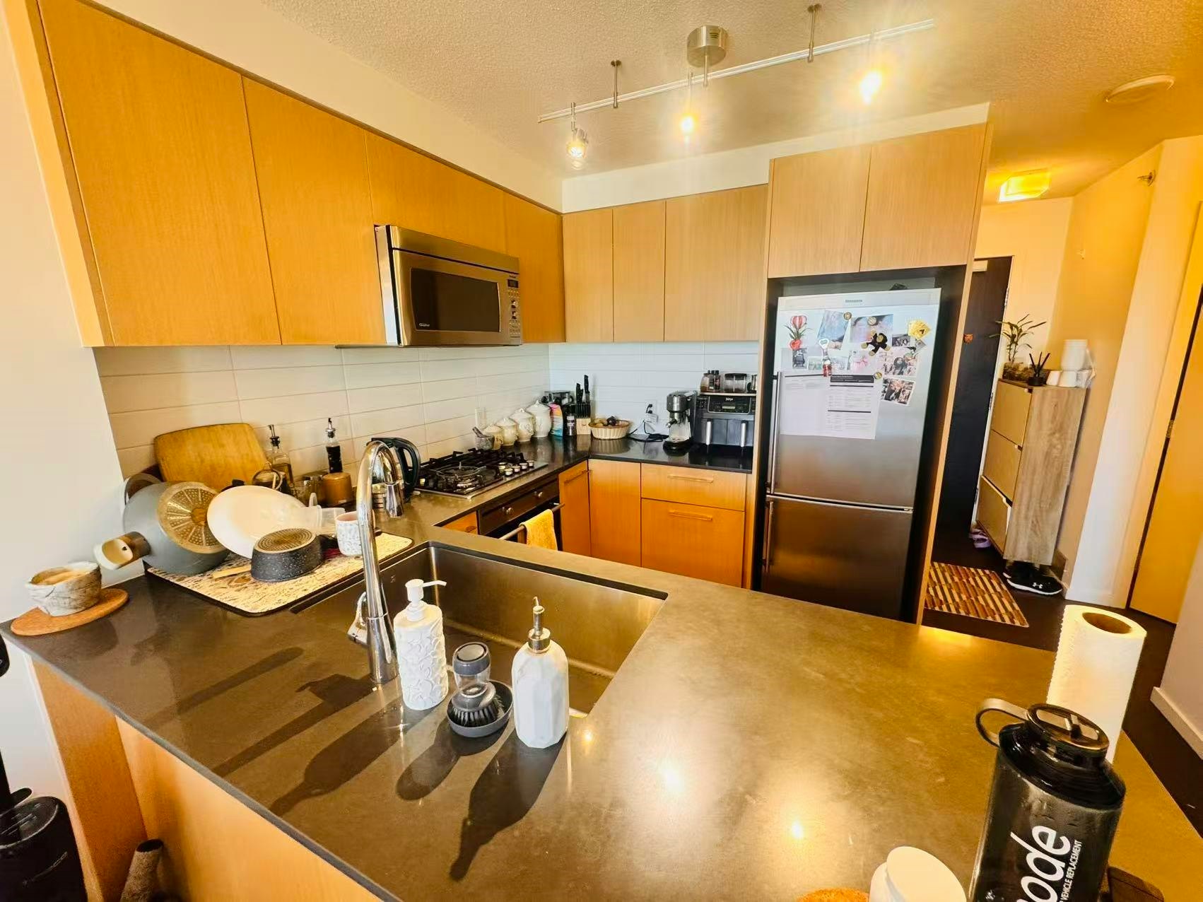 7988 Ackroyd Road, Richmond, BC, V6X 0K6 - 4