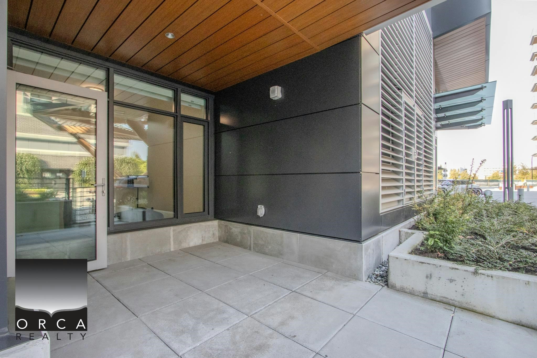 107-777 Harbour Way, North Vancouver, BC, V7P 0G2 - 16