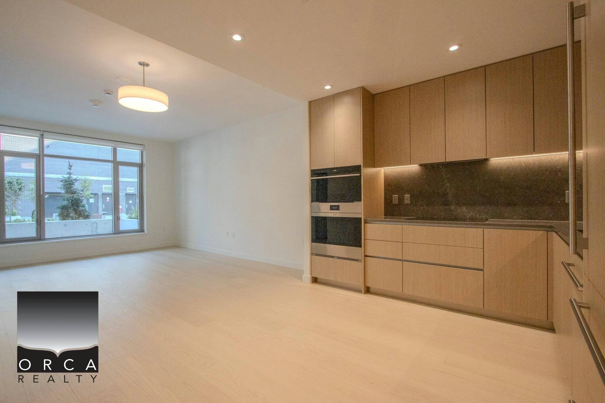 107-777 Harbour Way, North Vancouver, BC, V7P 0G2 - 12