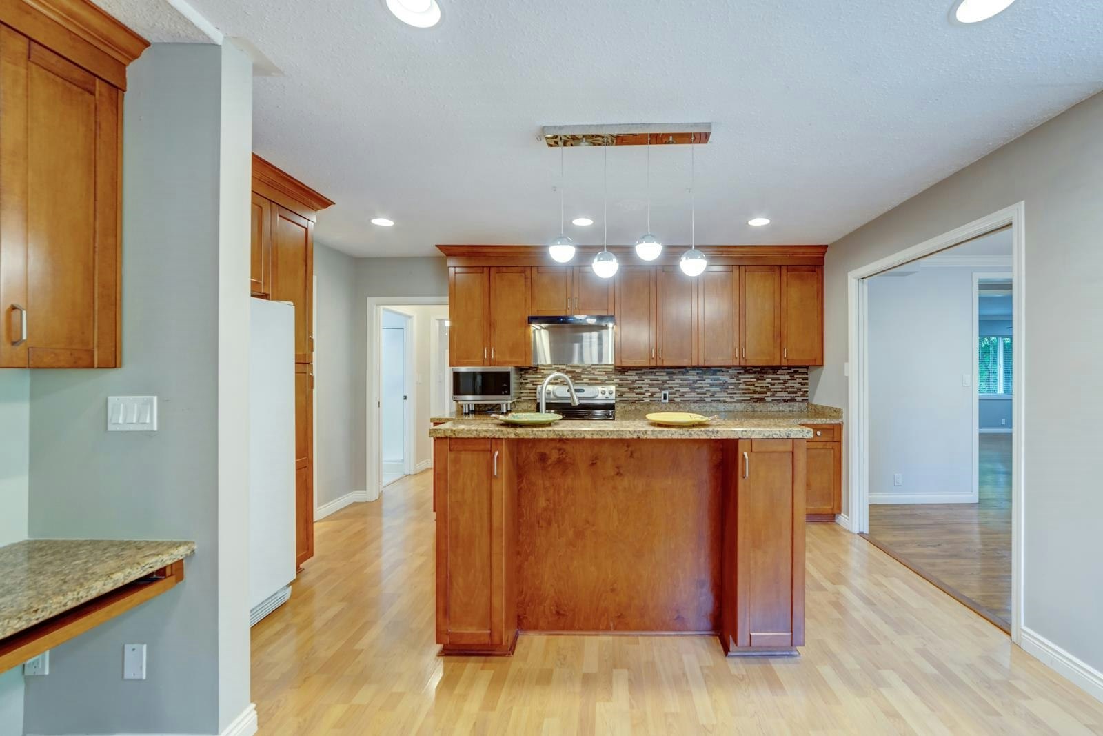 8566 109b Street, Delta, BC, V4C 4H3 - 2