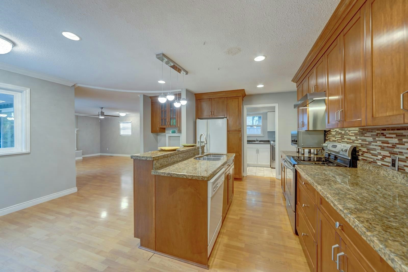 8566 109b Street, Delta, BC, V4C 4H3 - 4