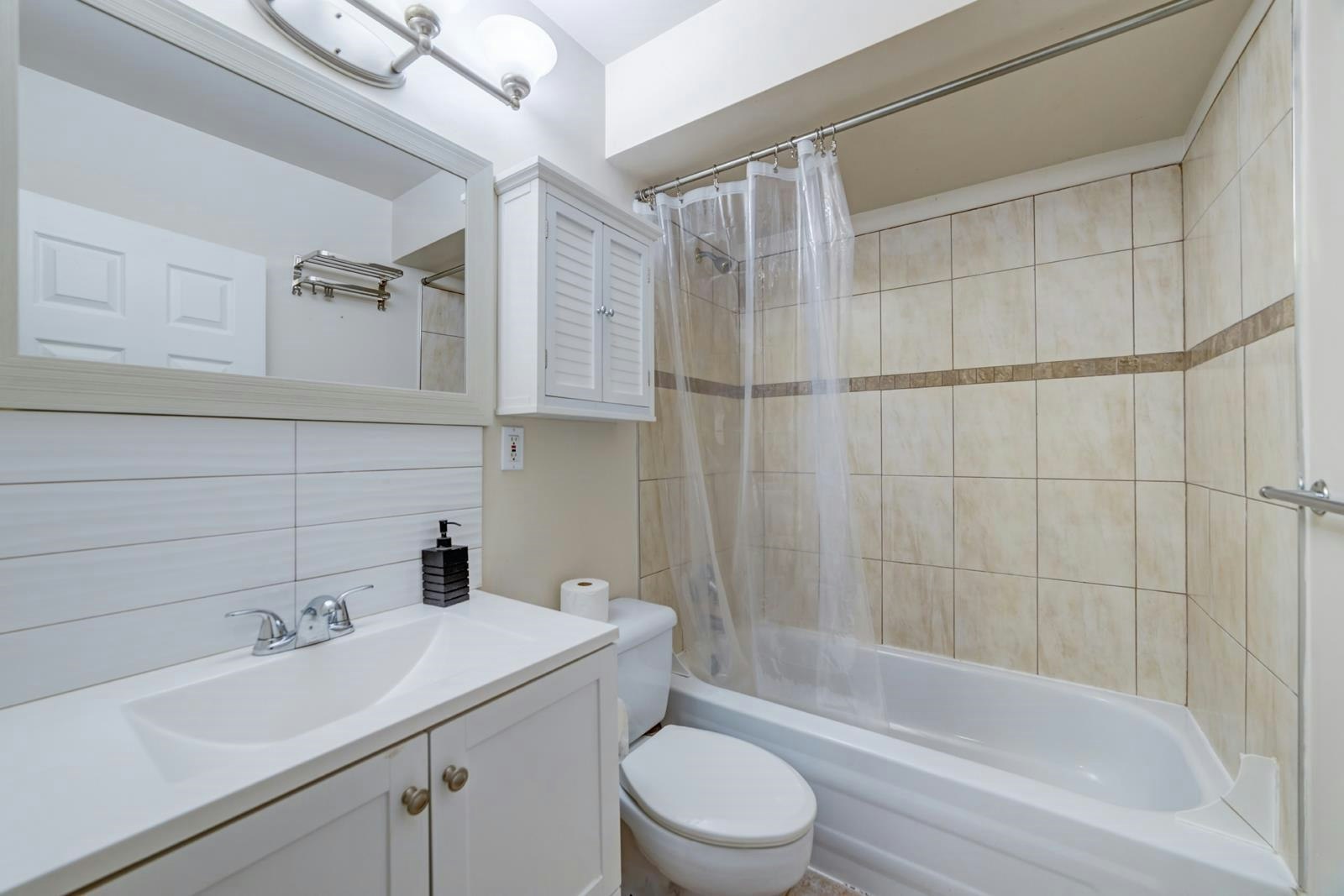 8566 109b Street, Delta, BC, V4C 4H3 - 10
