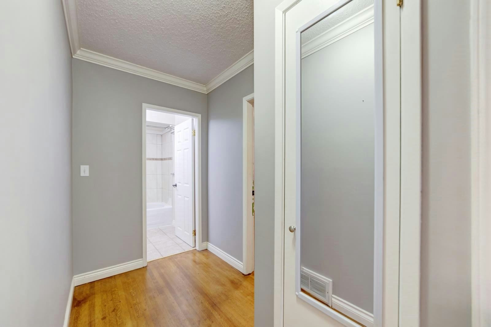 8566 109b Street, Delta, BC, V4C 4H3 - 9