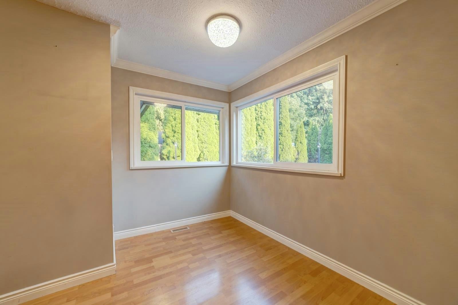 8566 109b Street, Delta, BC, V4C 4H3 - 18